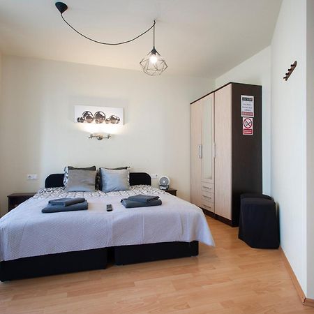 Lucsony Apartman Mosonmagyarovar Exterior foto