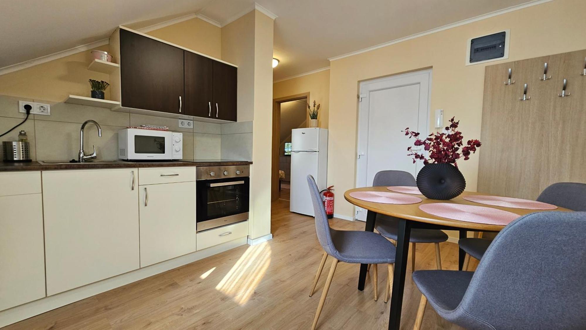 Lucsony Apartman Mosonmagyarovar Exterior foto